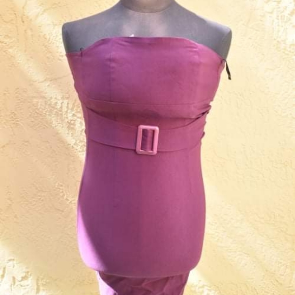 Clothes - Picture 4 of 14